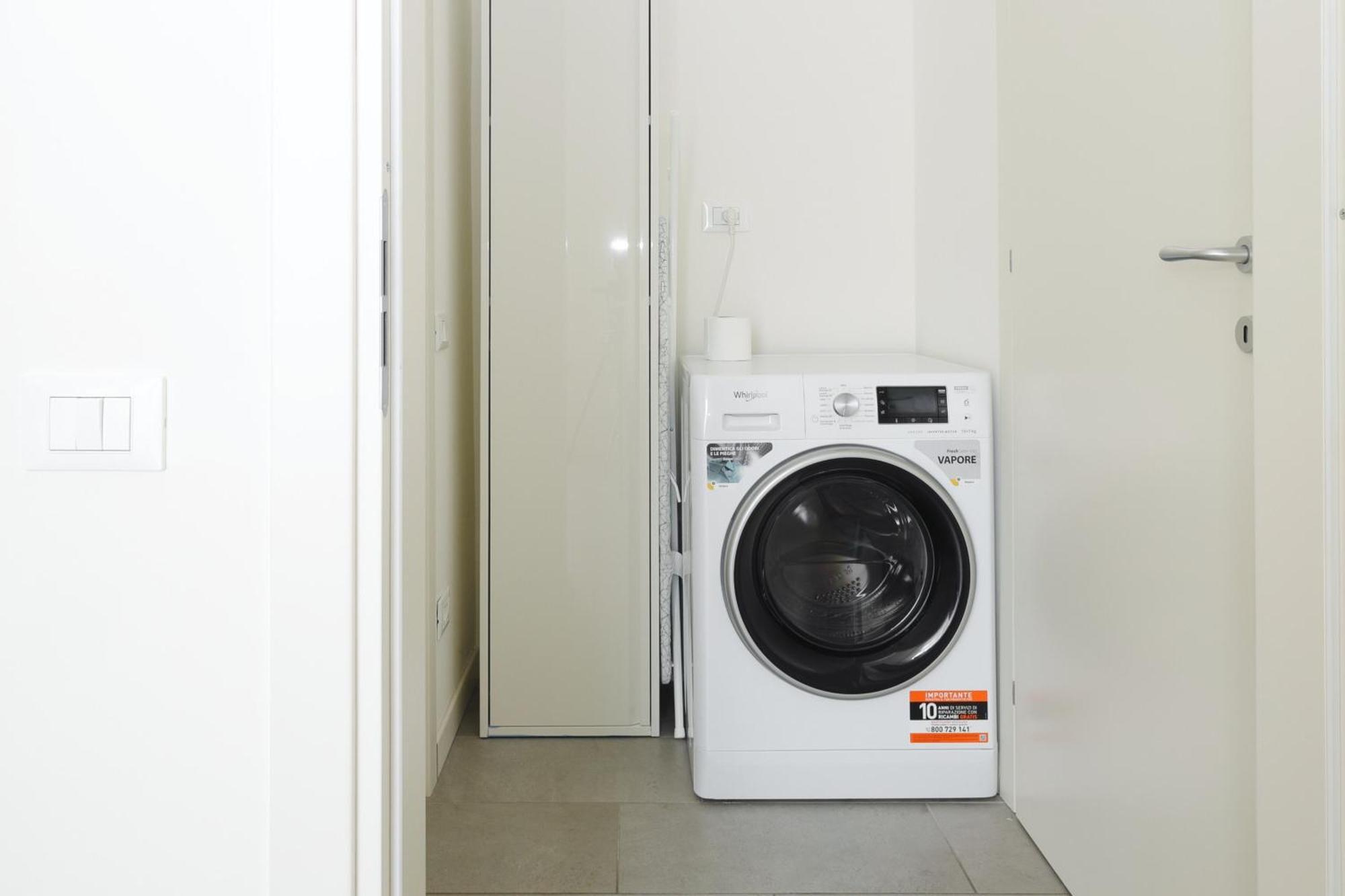 Joivy Charming Flats In The Heart Of Porta Nuova Apartment Милано Екстериор снимка
